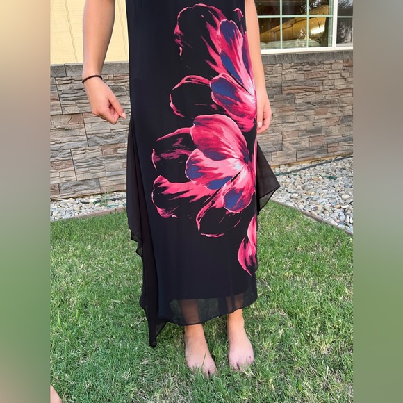 Jennifer Lopez Chiffon Maxi Dress (Medium) - Picture 6 of 8